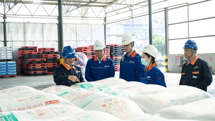党建引领促生长，产融协同谱新篇——云南解化与云能资源开展党建联建运动
